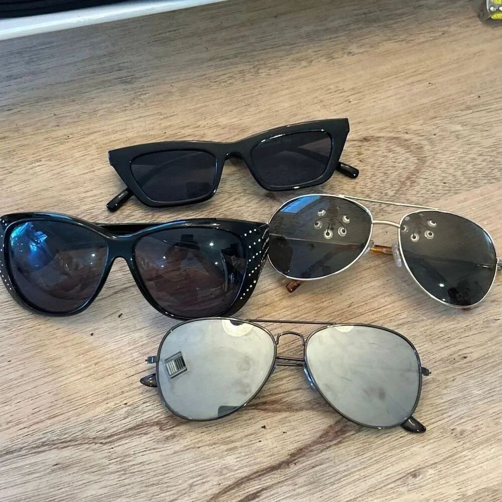 4 pair vintage sunglasses as is